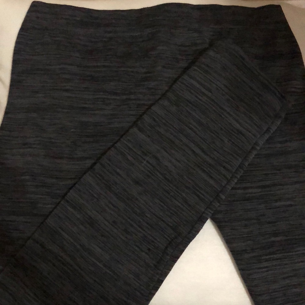 Tillys grey fleece lined leggings